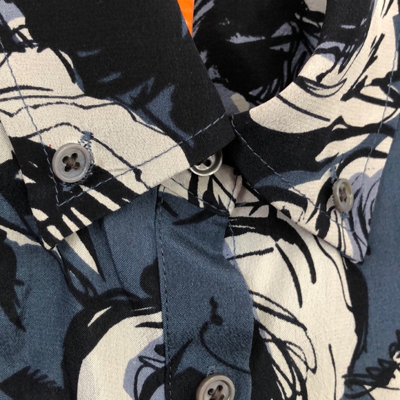 100% Silk Floral Blue Blouse - Picture 5 of 9